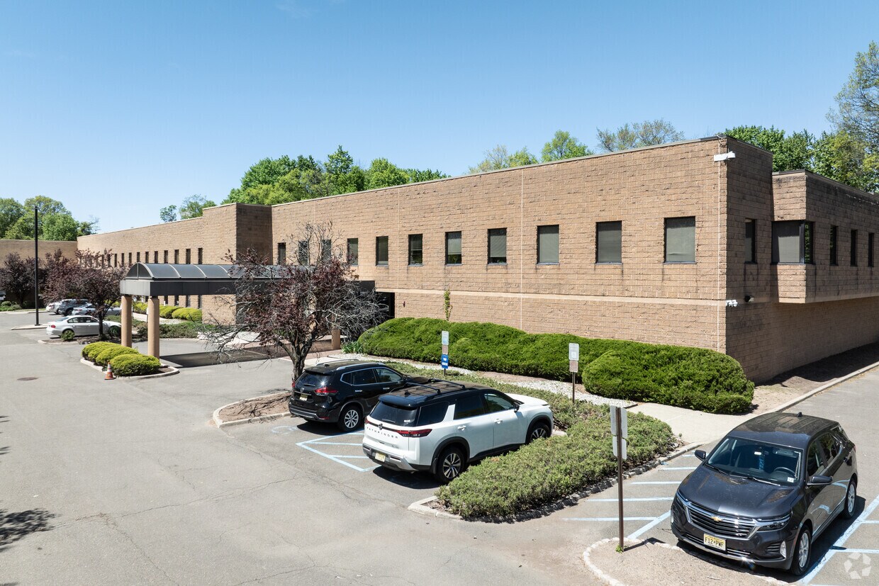 82 Totowa Road